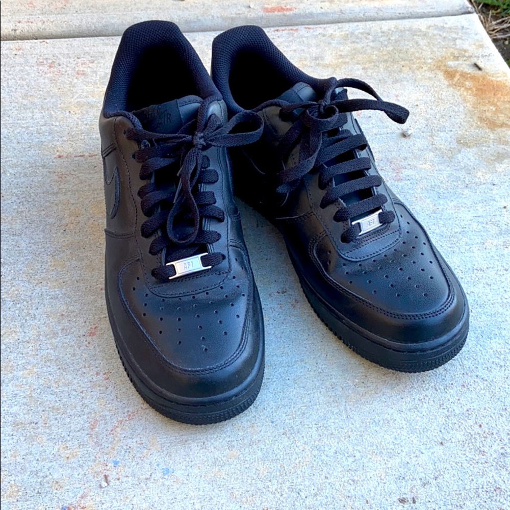 Black Nike Air Forces